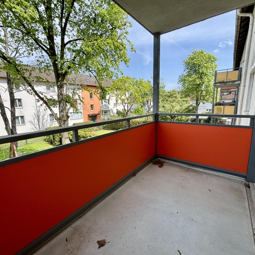 Sofort verfügbar: moderne Etagenwohnung mit Balkon und Stellplatz optimhome Immobilien Deutschland • Kaufen & Verkaufen
