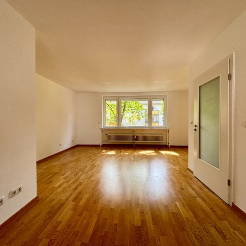 Sofort verfügbar: moderne Etagenwohnung mit Balkon und Stellplatz optimhome Immobilien Deutschland • Kaufen & Verkaufen