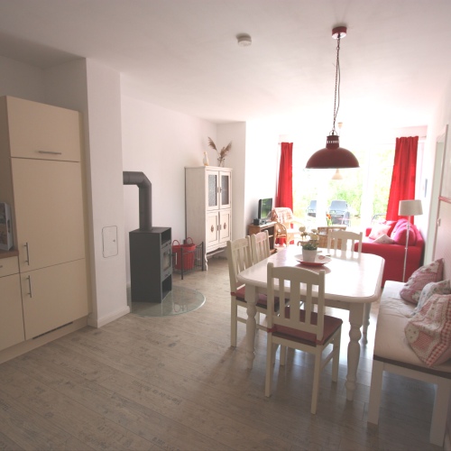 VERKAUFT - Ferienwohnung im EG mit Terrasse im Altdorf nahe Eutin - VERKAUFT optimhome Immobilien Deutschland • Kaufen & Verkaufen VERKAUFT - Ferienwohnung im EG mit Terrasse im Altdorf nahe Eutin - VERKAUFT optimhome Immobilien Deutschland • Kaufen & Verkaufen