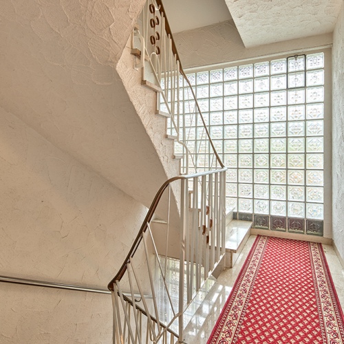 Panoramablick inklusive. Freistehendes Ein- Zweifamilienhaus mit großzügigem Grundstück optimhome Immobilien Deutschland • Kaufen & Verkaufen Panoramablick inklusive. Freistehendes Ein- Zweifamilienhaus mit großzügigem Grundstück optimhome Immobilien Deutschland • Kaufen & Verkaufen