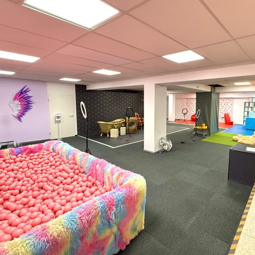 Attraktive Gewerbefläche für Social-Media- Event- und Freizeitkonzepte am Mainufer! optimhome Immobilien Deutschland • Kaufen & Verkaufen Attraktive Gewerbefläche für Social-Media- Event- und Freizeitkonzepte am Mainufer! optimhome Immobilien Deutschland • Kaufen & Verkaufen