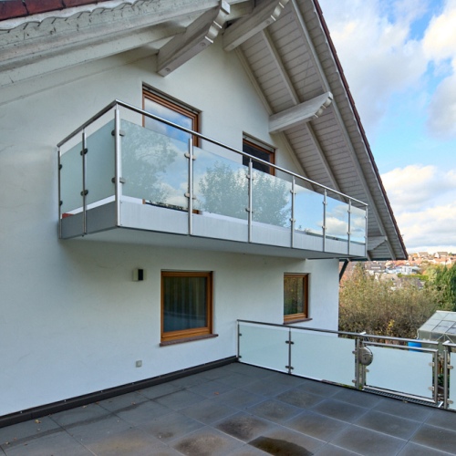 Ruhiges Wohnen in idyllischer Lage – großer Garten & Ausbaupotenzial optimhome Immobilien Deutschland • Kaufen & Verkaufen