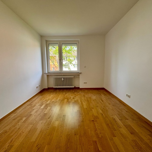 RESERVIERT Sofort verfügbar: moderne Etagenwohnung mit Balkon und Stellplatz optimhome Immobilien Deutschland • Kaufen & Verkaufen RESERVIERT Sofort verfügbar: moderne Etagenwohnung mit Balkon und Stellplatz optimhome Immobilien Deutschland • Kaufen & Verkaufen