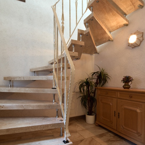 Ruhiges Wohnen in idyllischer Lage – großer Garten & Ausbaupotenzial optimhome Immobilien Deutschland • Kaufen & Verkaufen