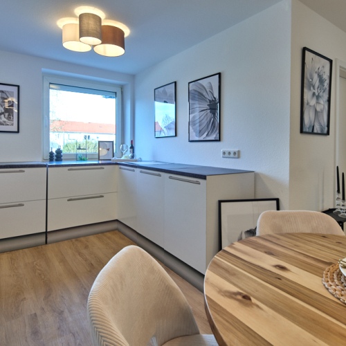 Erstbezug nach Sanierung! Stilvolle 3-Zimmerwohnung mit zusätzlichem Raum für Arbeiten & Leben optimhome Immobilien Deutschland • Kaufen & Verkaufen