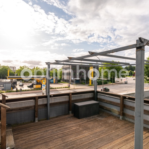Gewerbeimmobilie mit Wohnung und ca. 40 Stellplätzen – ideal für Kfz-Nutzung optimhome Immobilien Deutschland • Kaufen & Verkaufen