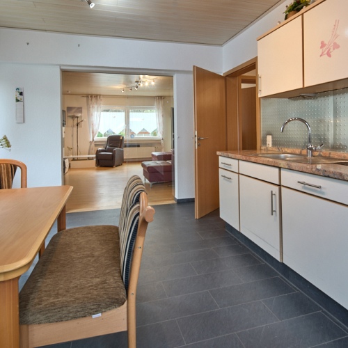 Wohnen und Vermieten unter einem Dach! Vielseitiges Haus mit viel Potenzial und großzügigem Garten optimhome Immobilien Deutschland • Kaufen & Verkaufen