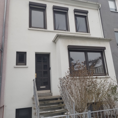 Großes Reihenhaus mit viel Potenzial im Herzen von Walle optimhome Immobilien Deutschland • Kaufen & Verkaufen Großes Reihenhaus mit viel Potenzial im Herzen von Walle optimhome Immobilien Deutschland • Kaufen & Verkaufen