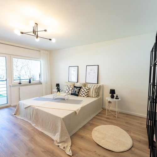 ERSTBEZUG NACH SANIERUNG! Schöne, sanierte Eigentumswohnung mit Balkon, Terrasse und Grünfläche optimhome Immobilien Deutschland • Kaufen & Verkaufen ERSTBEZUG NACH SANIERUNG! Schöne, sanierte Eigentumswohnung mit Balkon, Terrasse und Grünfläche optimhome Immobilien Deutschland • Kaufen & Verkaufen