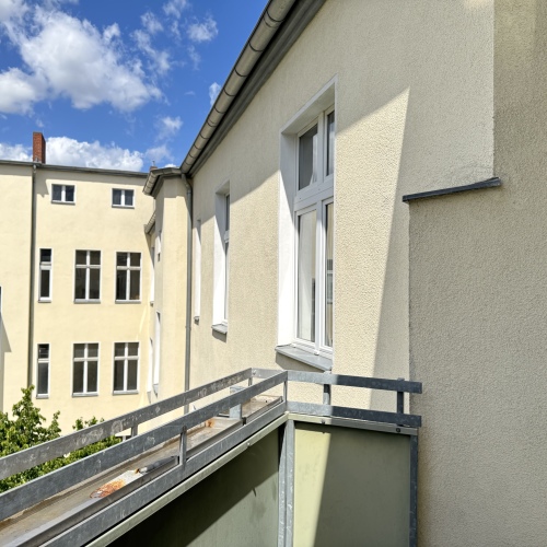 TOP-LAGE Wohnen und ggf. Arbeiten 8 Zimmer im Herzen der City-West zur persönlichen Gestaltung optimhome Immobilien Deutschland • Kaufen & Verkaufen TOP-LAGE Wohnen und ggf. Arbeiten 8 Zimmer im Herzen der City-West zur persönlichen Gestaltung optimhome Immobilien Deutschland • Kaufen & Verkaufen