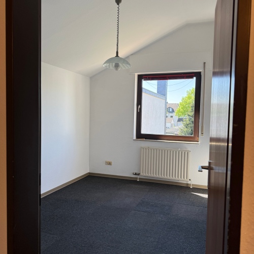 Hübsches Reihenendhaus mit tollem Garten und Garage optimhome Immobilien Deutschland • Kaufen & Verkaufen