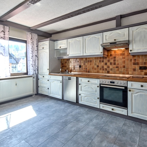 Viel Platz für Ihre Ideen! Einfamilienhaus mit Scheune & sonnigem Freizeitgrundstück optimhome Immobilien Deutschland • Kaufen & Verkaufen