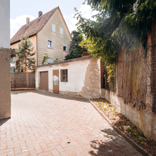 *** Ihr neues Zuhause wartet auf Sie *** Einfamilienhaus mit Charme und Nebengebäude optimhome Immobilien Deutschland • Kaufen & Verkaufen