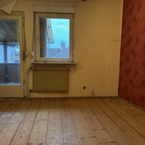 Einfamilienhaus mit Innenhof & Nebengebäude! Ihr Projekt mit Potenzial! Perfekt für Handwerker optimhome Immobilien Deutschland • Kaufen & Verkaufen