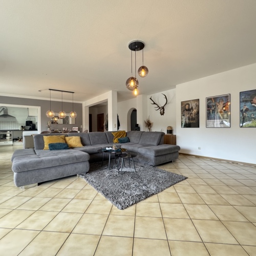 Wohnkomfort auf ganzer Linie! Lichtdurchflutete 4-Zimmerwohnung mit Terrasse optimhome Immobilien Deutschland • Kaufen & Verkaufen