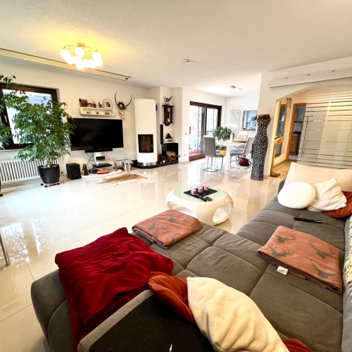 + Hochwertiges Zweifamilienhaus in ruhiger, sonniger Wohnlage + optimhome Immobilien Deutschland • Kaufen & Verkaufen