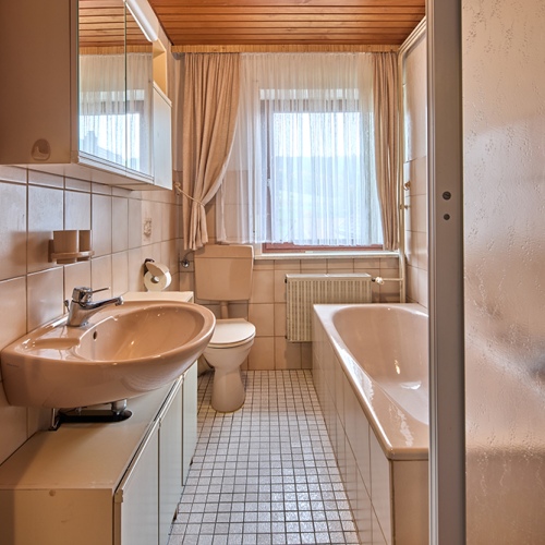 Panoramablick inklusive. Freistehendes Ein- Zweifamilienhaus mit großzügigem Grundstück optimhome Immobilien Deutschland • Kaufen & Verkaufen Panoramablick inklusive. Freistehendes Ein- Zweifamilienhaus mit großzügigem Grundstück optimhome Immobilien Deutschland • Kaufen & Verkaufen