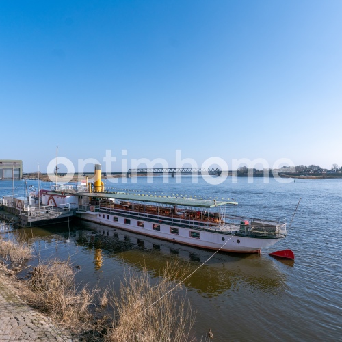 Historisches, denkmalgeschütztes Fachwerkhaus direkt an der Elbe optimhome Immobilien Deutschland • Kaufen & Verkaufen Historisches, denkmalgeschütztes Fachwerkhaus direkt an der Elbe optimhome Immobilien Deutschland • Kaufen & Verkaufen