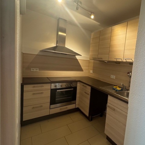 Schicke 2 Zimmer Mietwohnung mit EBK und TG-Stellplatz optimhome Immobilien Deutschland • Kaufen & Verkaufen Schicke 2 Zimmer Mietwohnung mit EBK und TG-Stellplatz optimhome Immobilien Deutschland • Kaufen & Verkaufen