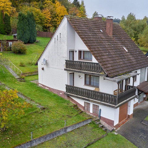 Panoramablick inklusive. Freistehendes Ein- Zweifamilienhaus mit großzügigem Grundstück optimhome Immobilien Deutschland • Kaufen & Verkaufen Panoramablick inklusive. Freistehendes Ein- Zweifamilienhaus mit großzügigem Grundstück optimhome Immobilien Deutschland • Kaufen & Verkaufen