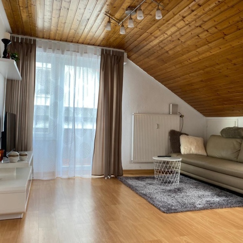 Solides Mehrfamilienhaus mit 6 Wohneinheiten in ruhiger Lage optimhome Immobilien Deutschland • Kaufen & Verkaufen