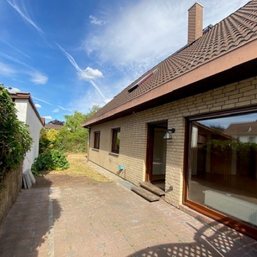 VERKAUFT ! BJ 1998 : Solides freistehendes Energie-Spar-Haus in ruhiger Lage optimhome Immobilien Deutschland • Kaufen & Verkaufen VERKAUFT ! BJ 1998 : Solides freistehendes Energie-Spar-Haus in ruhiger Lage optimhome Immobilien Deutschland • Kaufen & Verkaufen