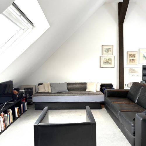 Exklusive Dachgeschosswohnung - zentral und dennoch ruhig! optimhome Immobilien Deutschland • Kaufen & Verkaufen