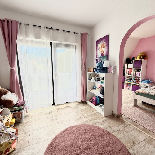 Familienparadies am Waldrand – 5-Zimmer-Reihenhaus mit Garten und zwei Balkonen! optimhome Immobilien Deutschland • Kaufen & Verkaufen
