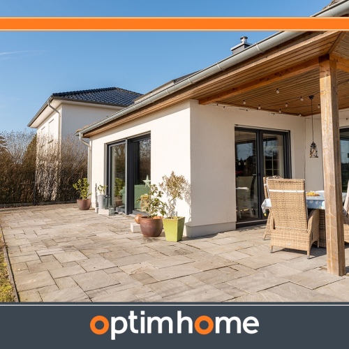 Leben auf einer Ebene – Stilvoller Winkelbungalow zum Wohlfühlen optimhome Immobilien Deutschland • Kaufen & Verkaufen