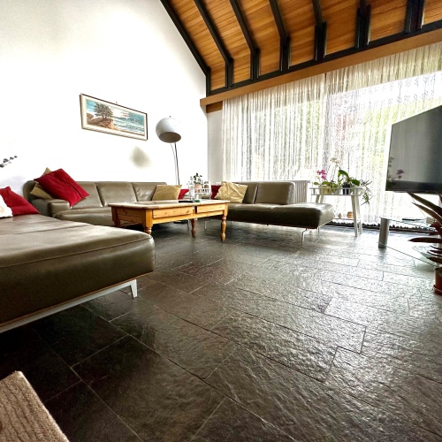 Viel Platz für die Familie – 6 Zimmer, 4 Ebenen, 2 Kamine, Garten und Stellplätze! optimhome Immobilien Deutschland • Kaufen & Verkaufen