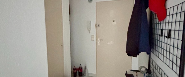 Bild Wohnen oder vermieten: Charmante 2-Zimmer-Wohnung mit Balkon & Stellplatz! in Maintal