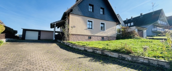 Bild Charmantes Einfamilienhaus mit großzügigem Garten in Schimborn