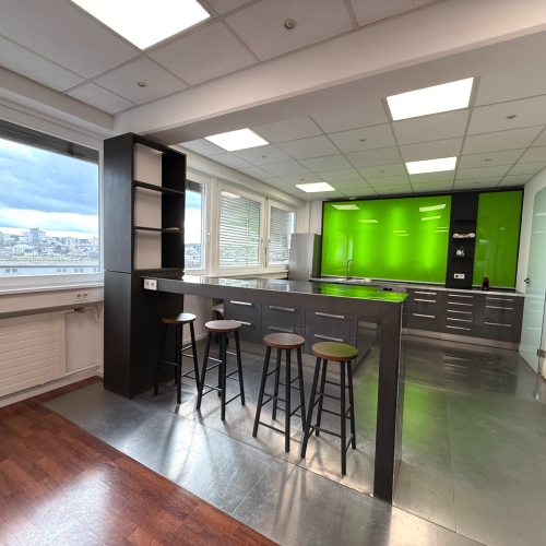 Kaiserlei Offenbach – Büroetage mit neuwertiger Vollausstattung für die Nutzung als Praxis/Büro! optimhome Immobilien Deutschland • Kaufen & Verkaufen