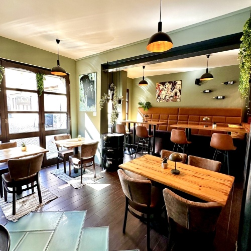 Modern und Gemütlich! Weinbar mit Sonnenterrasse in Frankfurt-Sachsenhausen! optimhome Immobilien Deutschland • Kaufen & Verkaufen Modern und Gemütlich! Weinbar mit Sonnenterrasse in Frankfurt-Sachsenhausen! optimhome Immobilien Deutschland • Kaufen & Verkaufen