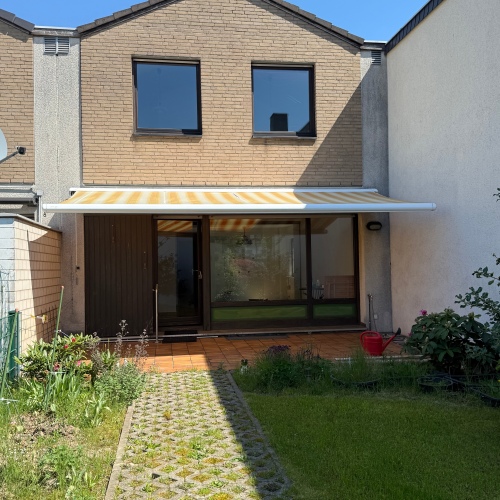 Hübsches Reihenendhaus mit tollem Garten und Garage optimhome Immobilien Deutschland • Kaufen & Verkaufen