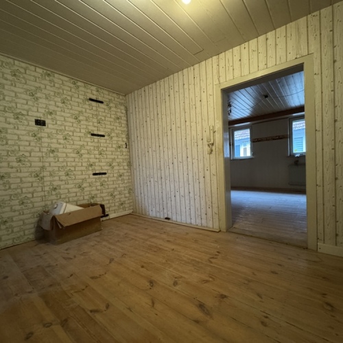 Einfamilienhaus mit Innenhof & Nebengebäude! Ihr Projekt mit Potenzial! Perfekt für Handwerker optimhome Immobilien Deutschland • Kaufen & Verkaufen