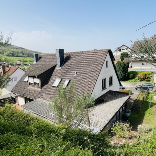 Freistehendes Zweifamilienhaus für harmonisches und ruhiges Wohnen optimhome Immobilien Deutschland • Kaufen & Verkaufen