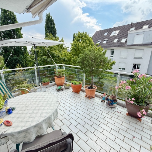 Ruhig und zentral! 3-Zimmer-Wohnung mit Kamin und Doppelgarage! optimhome Immobilien Deutschland • Kaufen & Verkaufen Ruhig und zentral! 3-Zimmer-Wohnung mit Kamin und Doppelgarage! optimhome Immobilien Deutschland • Kaufen & Verkaufen