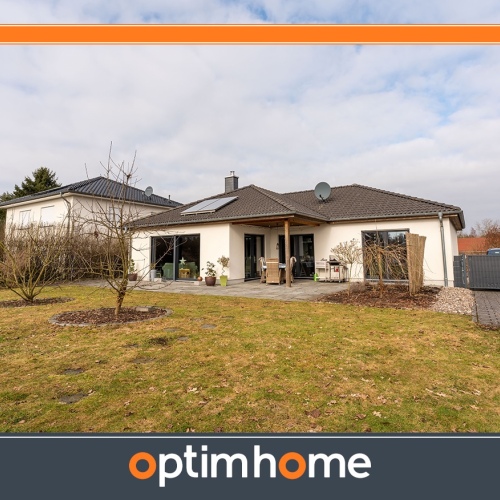 Leben auf einer Ebene – Stilvoller Winkelbungalow zum Wohlfühlen optimhome Immobilien Deutschland • Kaufen & Verkaufen