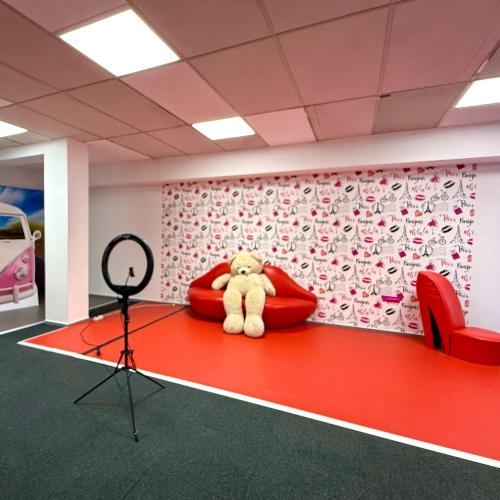 Attraktive Gewerbefläche für Social-Media- Event- und Freizeitkonzepte am Mainufer! optimhome Immobilien Deutschland • Kaufen & Verkaufen Attraktive Gewerbefläche für Social-Media- Event- und Freizeitkonzepte am Mainufer! optimhome Immobilien Deutschland • Kaufen & Verkaufen