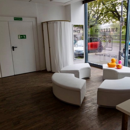 Attraktive Gewerbefläche für Social-Media- Event- und Freizeitkonzepte am Mainufer! optimhome Immobilien Deutschland • Kaufen & Verkaufen Attraktive Gewerbefläche für Social-Media- Event- und Freizeitkonzepte am Mainufer! optimhome Immobilien Deutschland • Kaufen & Verkaufen