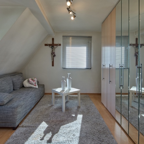 Einziehen und Wohlfühlen – Einfamilienhaus mit Garten, großer Terrasse - Platz für die ganze Familie optimhome Immobilien Deutschland • Kaufen & Verkaufen Einziehen und Wohlfühlen – Einfamilienhaus mit Garten, großer Terrasse - Platz für die ganze Familie optimhome Immobilien Deutschland • Kaufen & Verkaufen