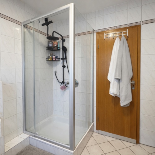 2-Zimmer-Wohnung mit 2 Balkonen und Vorgarten (SNR) – ideal zur Eigennutzung oder Vermietung optimhome Immobilien Deutschland • Kaufen & Verkaufen 2-Zimmer-Wohnung mit 2 Balkonen und Vorgarten (SNR) – ideal zur Eigennutzung oder Vermietung optimhome Immobilien Deutschland • Kaufen & Verkaufen