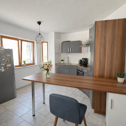 2-Zimmer-Wohnung mit 2 Balkonen und Vorgarten (SNR) – ideal zur Eigennutzung oder Vermietung optimhome Immobilien Deutschland • Kaufen & Verkaufen 2-Zimmer-Wohnung mit 2 Balkonen und Vorgarten (SNR) – ideal zur Eigennutzung oder Vermietung optimhome Immobilien Deutschland • Kaufen & Verkaufen