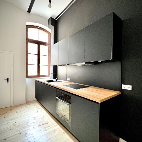 Historischer Altbau trifft modernes Wohnen – Drei Zimmer mit Mezzaningeschossen optimhome Immobilien Deutschland • Kaufen & Verkaufen