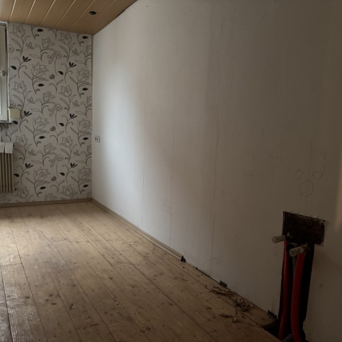 Einfamilienhaus mit Innenhof & Nebengebäude! Ihr Projekt mit Potenzial! Perfekt für Handwerker optimhome Immobilien Deutschland • Kaufen & Verkaufen