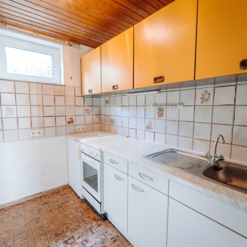 Familienparadies mit Garten! Großzügiges Haus mit Garten, Ausbaupotenzial & Flexibilität optimhome Immobilien Deutschland • Kaufen & Verkaufen Familienparadies mit Garten! Großzügiges Haus mit Garten, Ausbaupotenzial & Flexibilität optimhome Immobilien Deutschland • Kaufen & Verkaufen