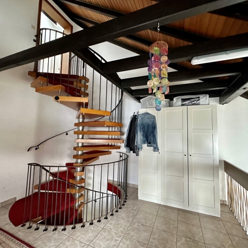 Viel Platz für die Familie – 6 Zimmer, 4 Ebenen, 2 Kamine, Garten und Stellplätze! optimhome Immobilien Deutschland • Kaufen & Verkaufen