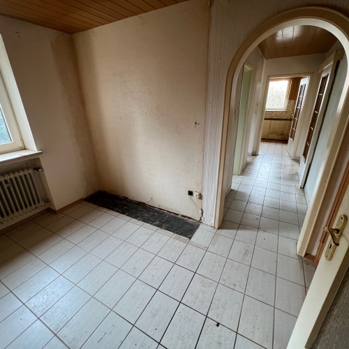 Traumhaftes Grundstück mit sanierungsbedürftigen Einfamilienhaus optimhome Immobilien Deutschland • Kaufen & Verkaufen Traumhaftes Grundstück mit sanierungsbedürftigen Einfamilienhaus optimhome Immobilien Deutschland • Kaufen & Verkaufen