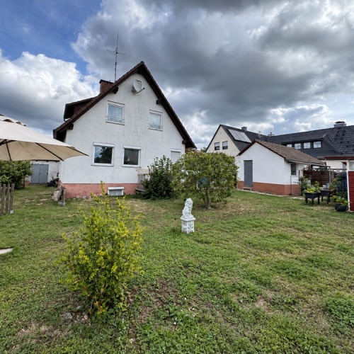 Zuhause ankommen! Charmante Doppelhaushälfte mit Garten & Terrasse optimhome Immobilien Deutschland • Kaufen & Verkaufen Zuhause ankommen! Charmante Doppelhaushälfte mit Garten & Terrasse optimhome Immobilien Deutschland • Kaufen & Verkaufen